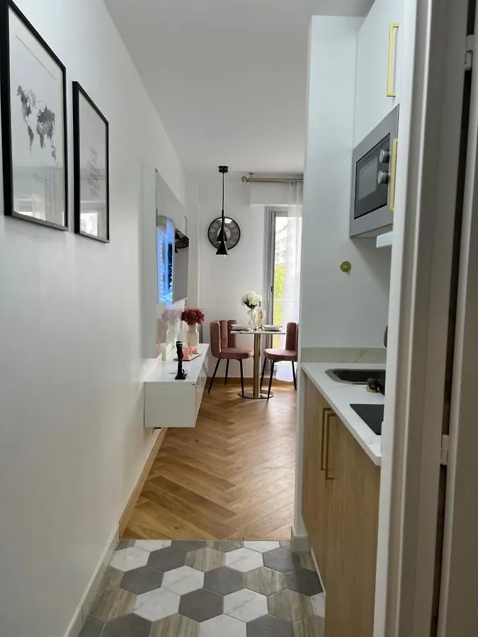 Apartment Paris' Premium Romantic Studio France